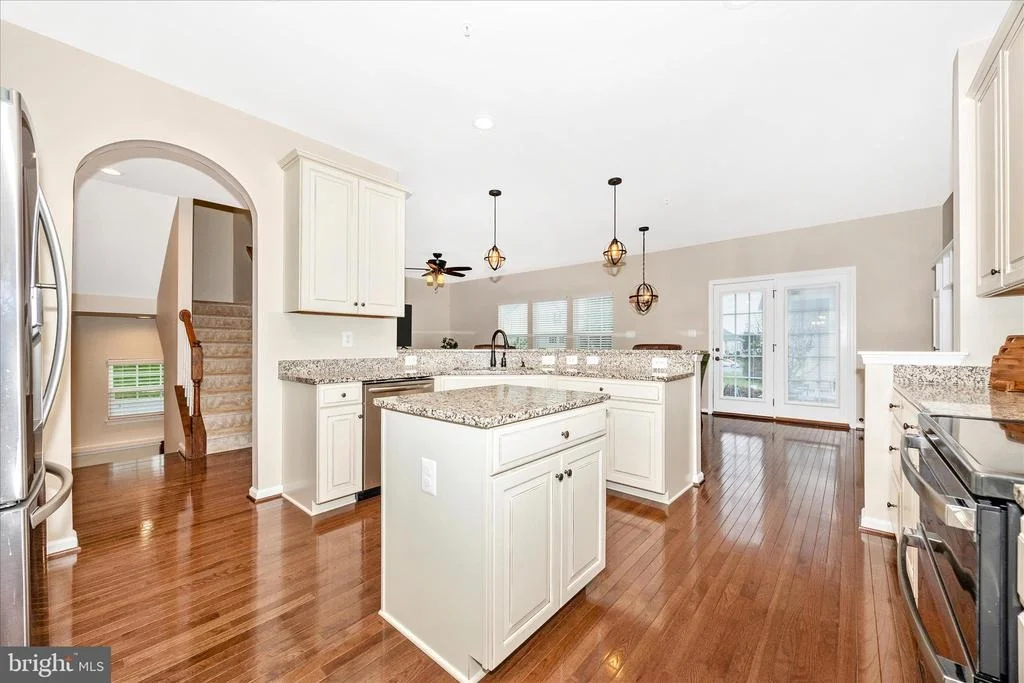 Photo of 4700 PULLER DRIVE