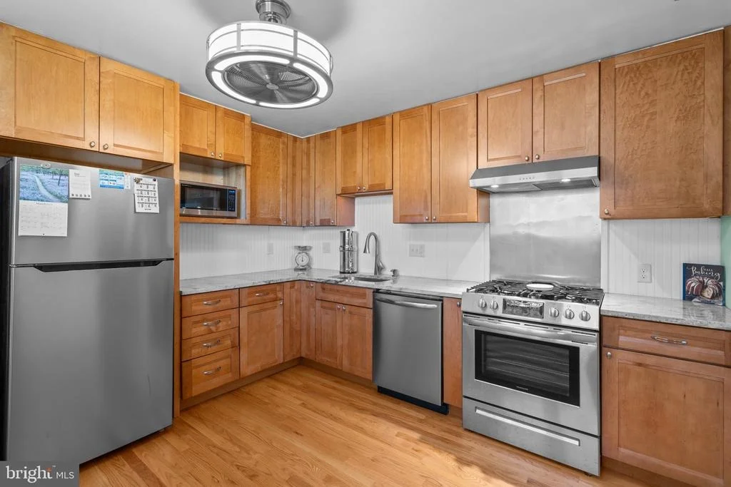 Photo of 423 NEEPIER ROAD