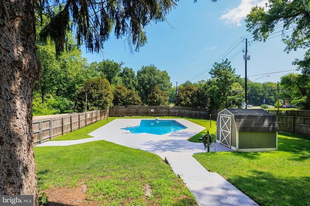 Photo of 7301 WOODYARD ROAD