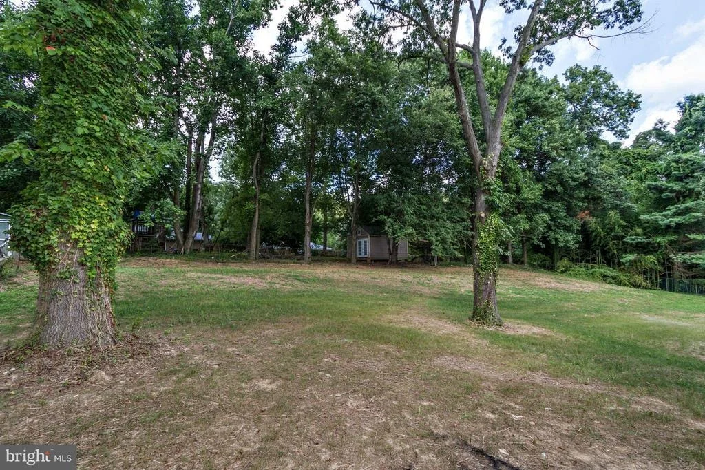 Photo of 3905 QUEEN MARY DRIVE