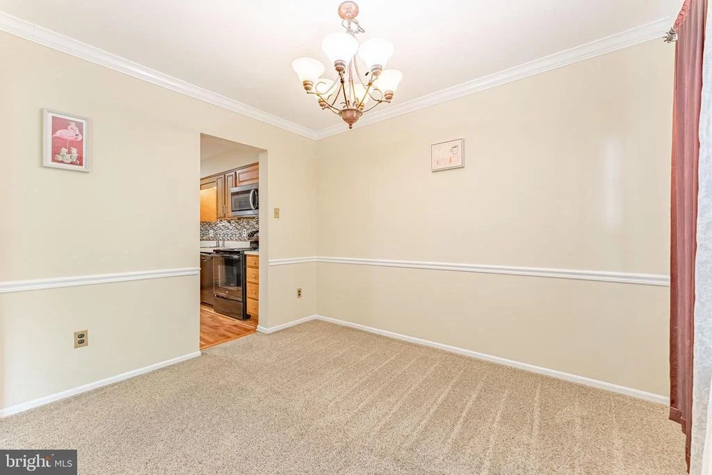 Photo of 11 CHATEAU CIRCLE