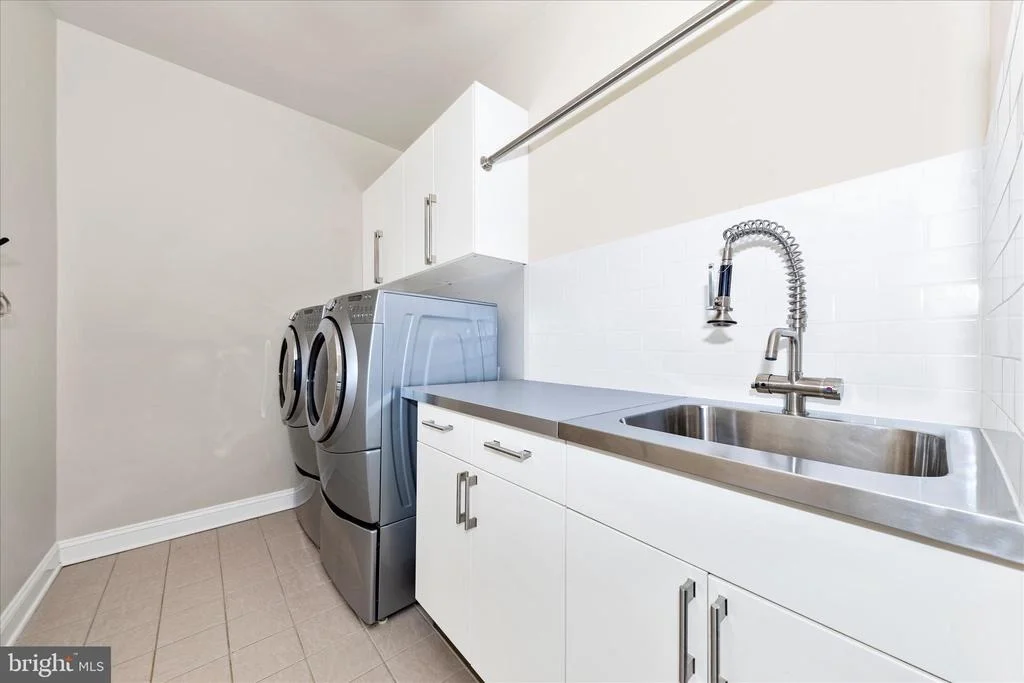 Photo of 2822 NORBORNE PLACE