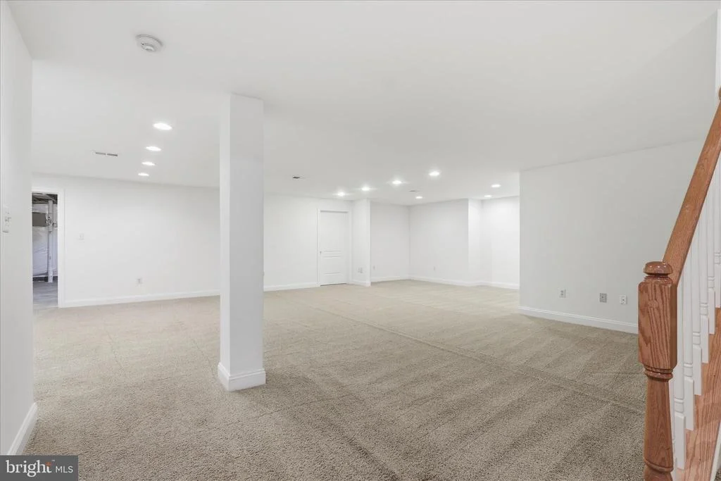 Photo of 8277 ROXBOROUGH LOOP