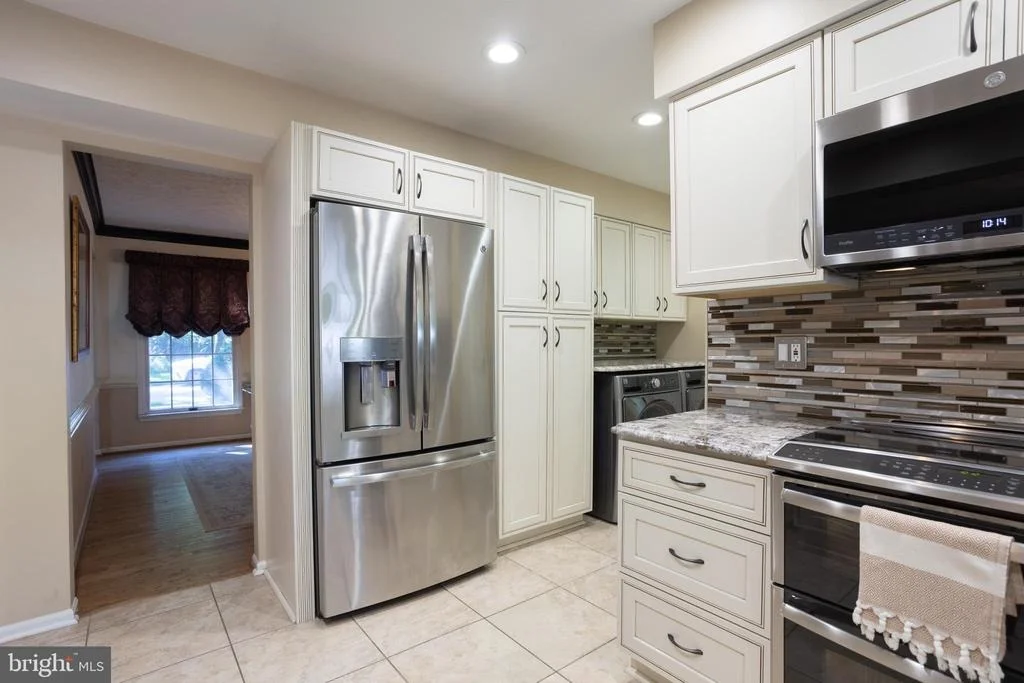 Photo of 2812 MOORES VALLEY DRIVE