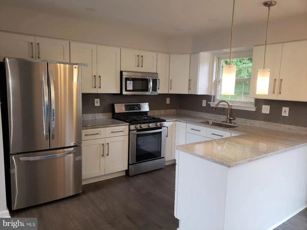 Photo of 5102 LANSING DRIVE