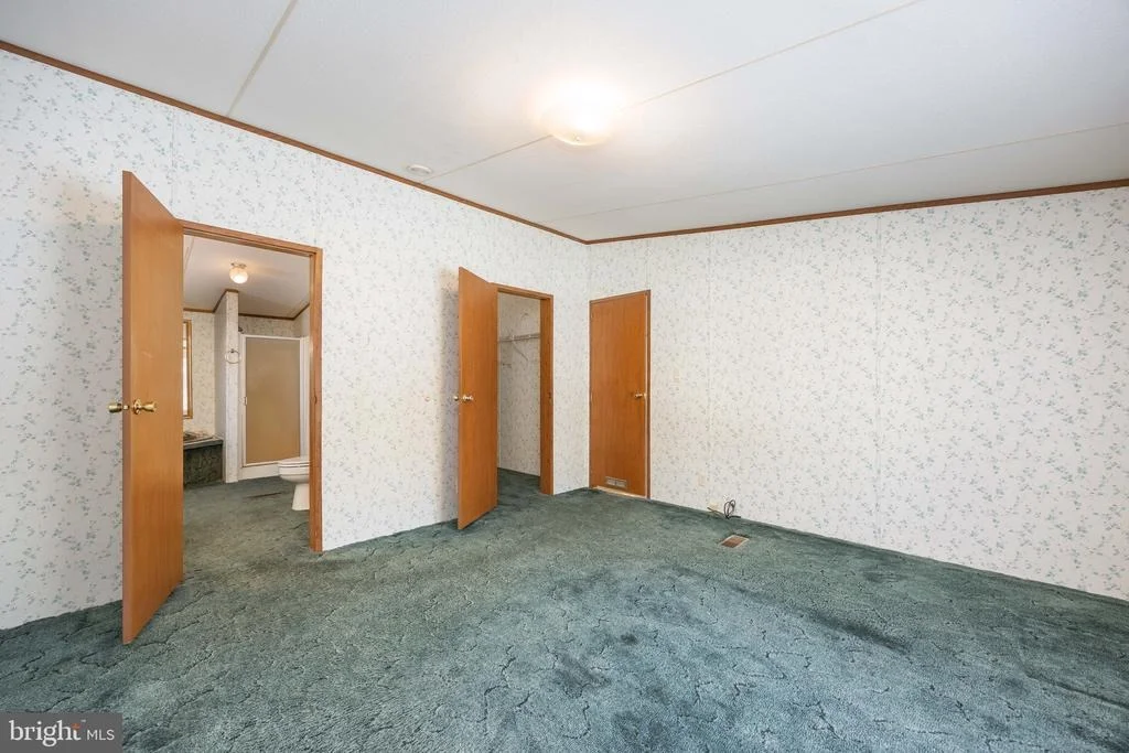Photo of 22147 ROYAL OAK ROAD