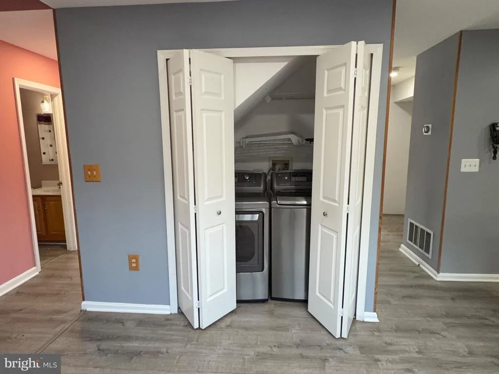 Photo of 9348 CREEKVIEW DRIVE