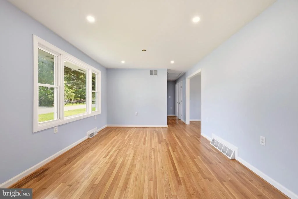 Photo of 124 DINKLE DRIVE
