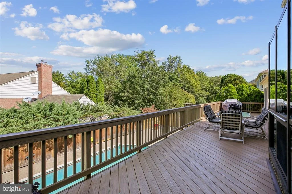 Photo of 9537 FOX HOLLOW