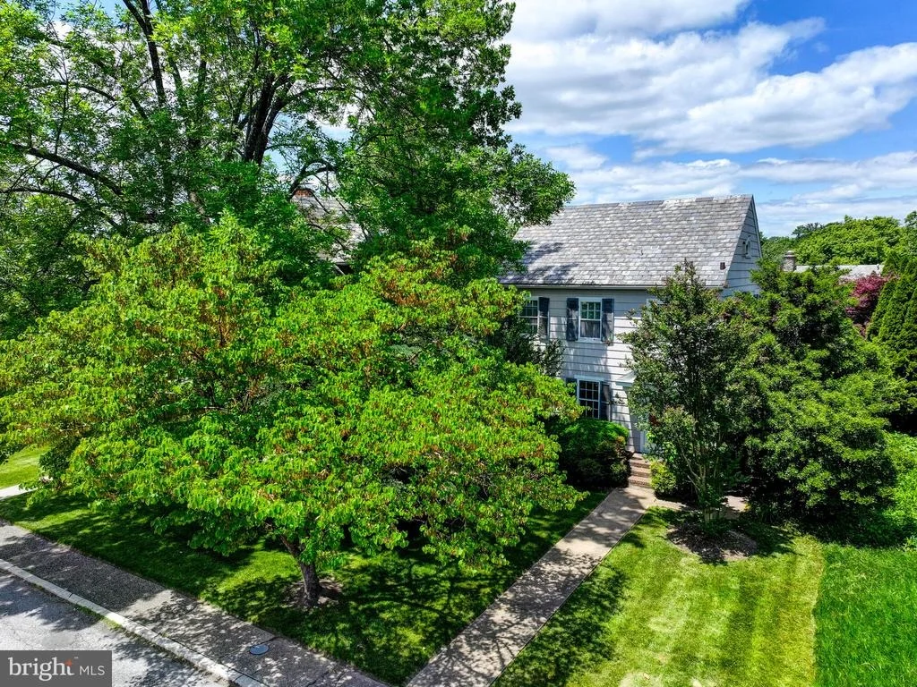 Photo of 326 SAINT DUNSTANS ROAD