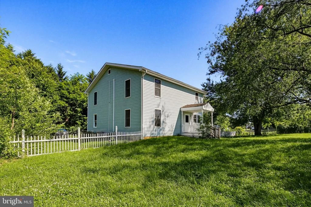Photo of 2621 BRADDOCK ROAD