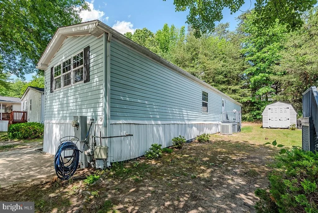 Photo of 8021 FAIR BREEZE DRIVE