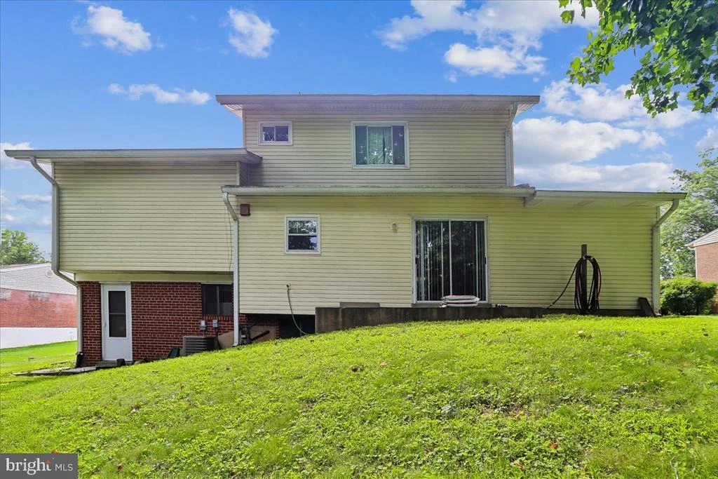 Photo of 12622 EASTBOURNE DRIVE