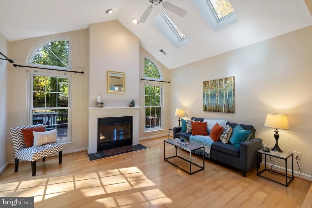 Photo of 960 YACHTSMAN WAY