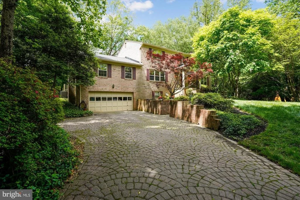 Photo of 7621 BURFORD DRIVE