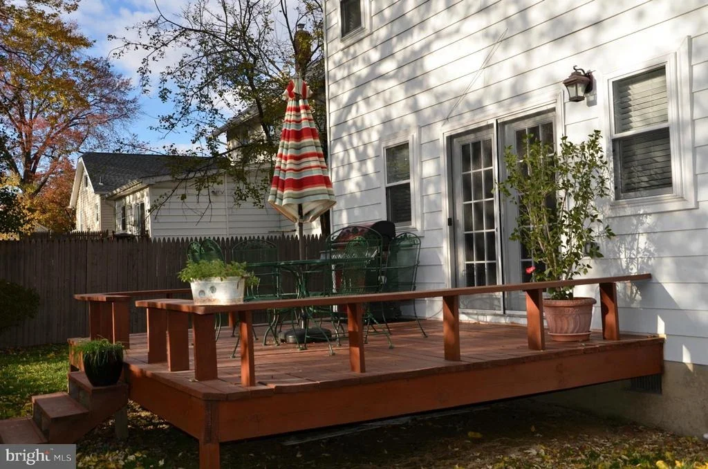 Photo of 1237 MAPLE AVENUE