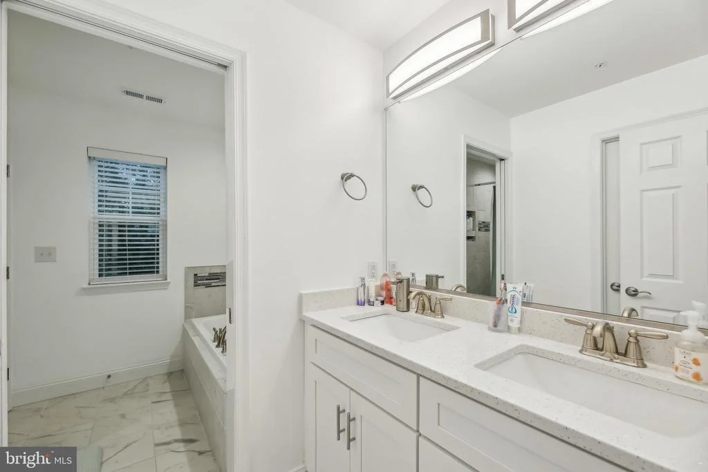 Photo of 4202 LOUISA AVENUE