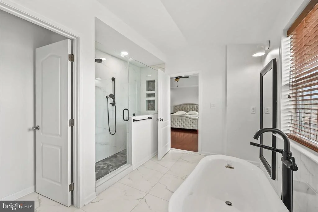 Photo of 43245 BARNSTEAD DRIVE