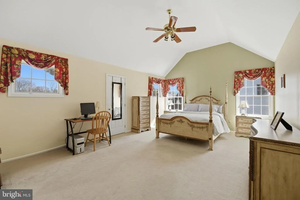 Photo of 352 CHESTNUT DRIVE