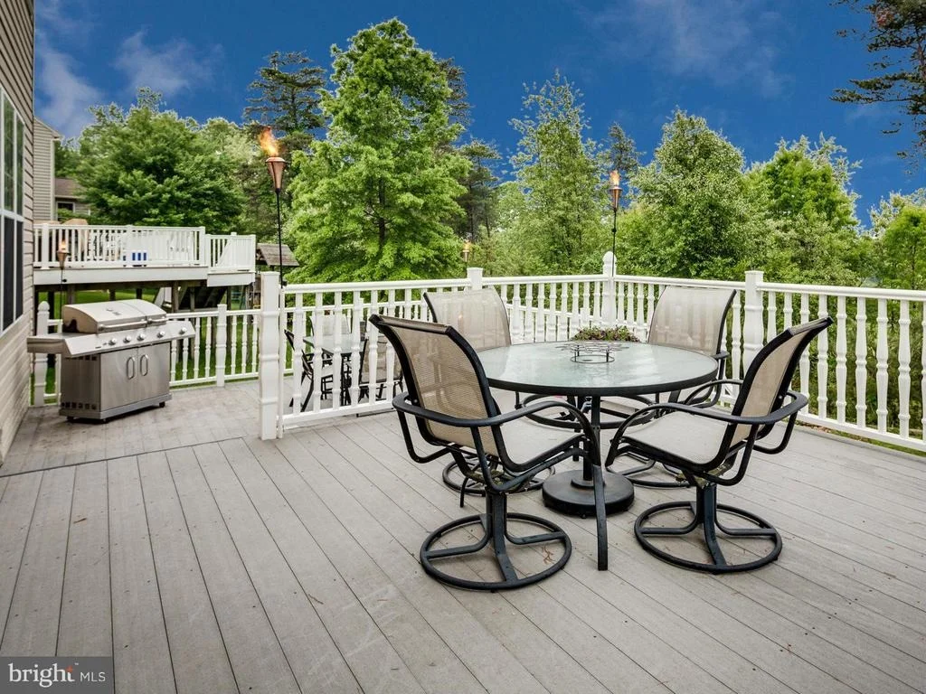 Photo of 6054 AVALON DRIVE