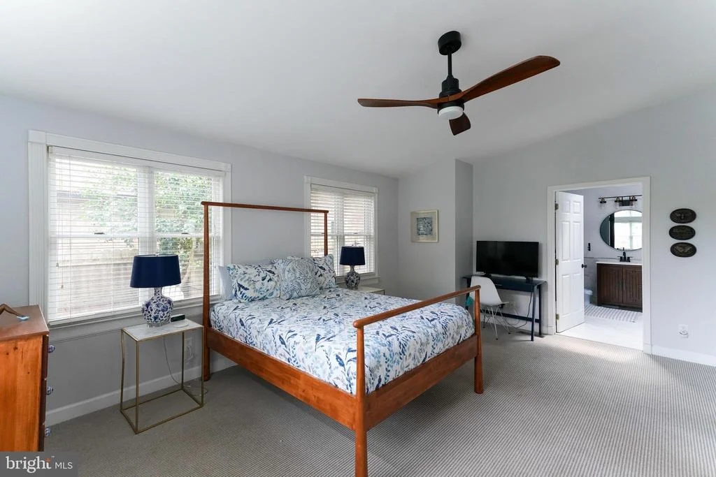 Photo of 211 W 4TH STREET