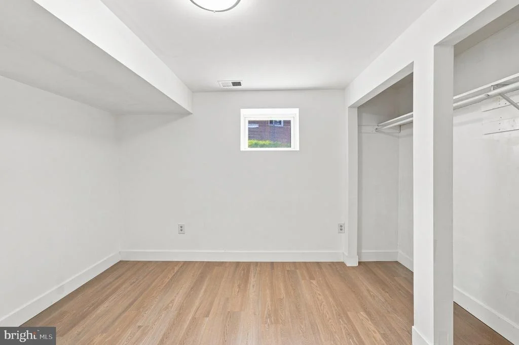 Photo of 2400 E GATE DRIVE