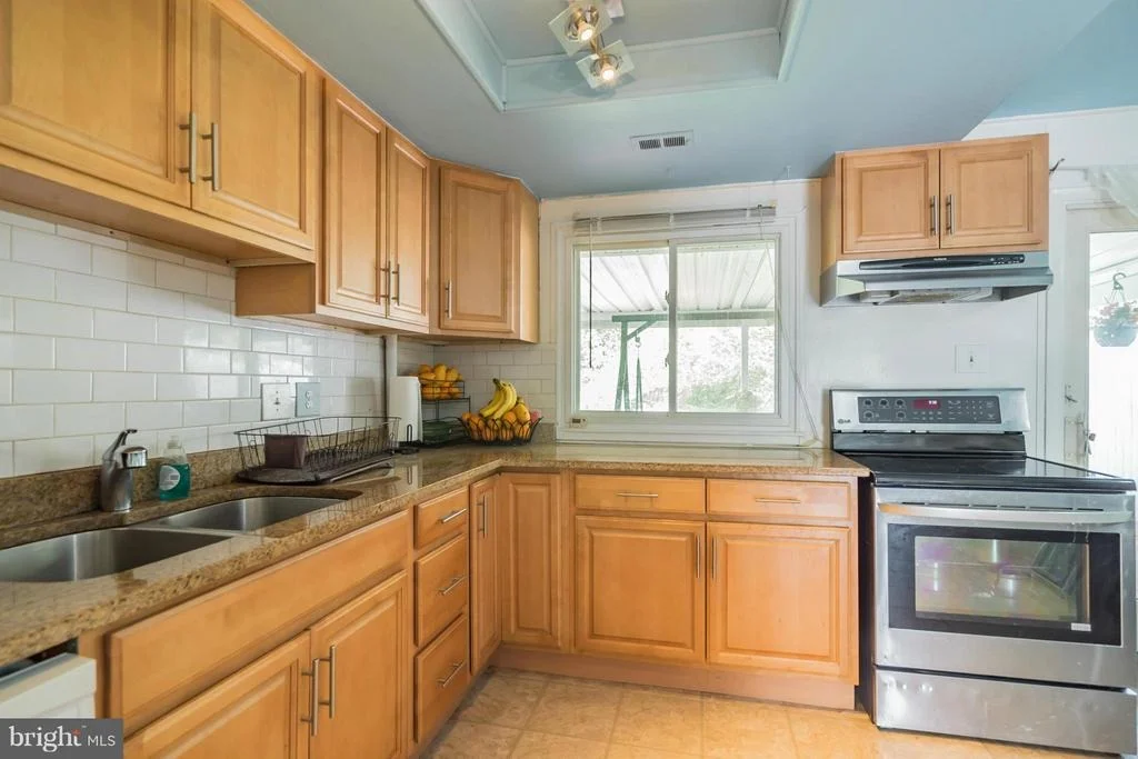 Photo of 14924 HYDRUS ROAD