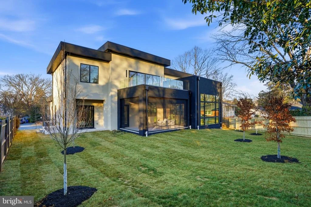 Photo of 7103 WESTBURY ROAD
