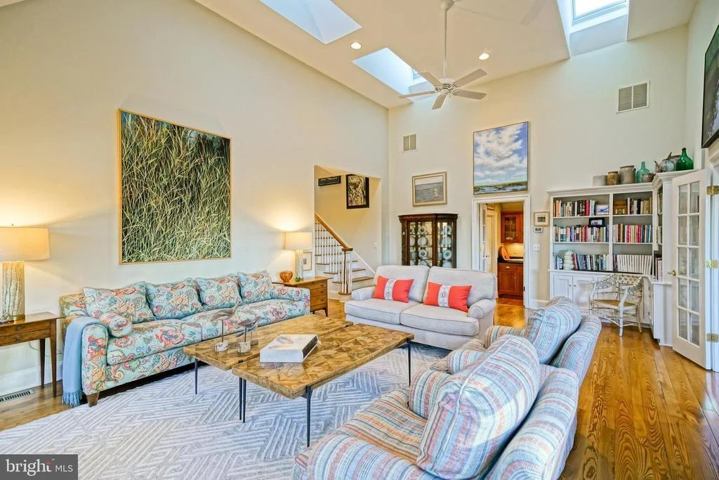 Photo of 558 PILOTTOWN ROAD