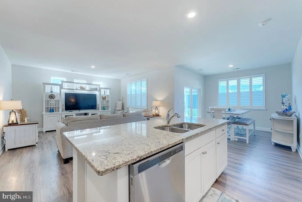 Photo of 15496 CRAPE MYRTLE ROAD