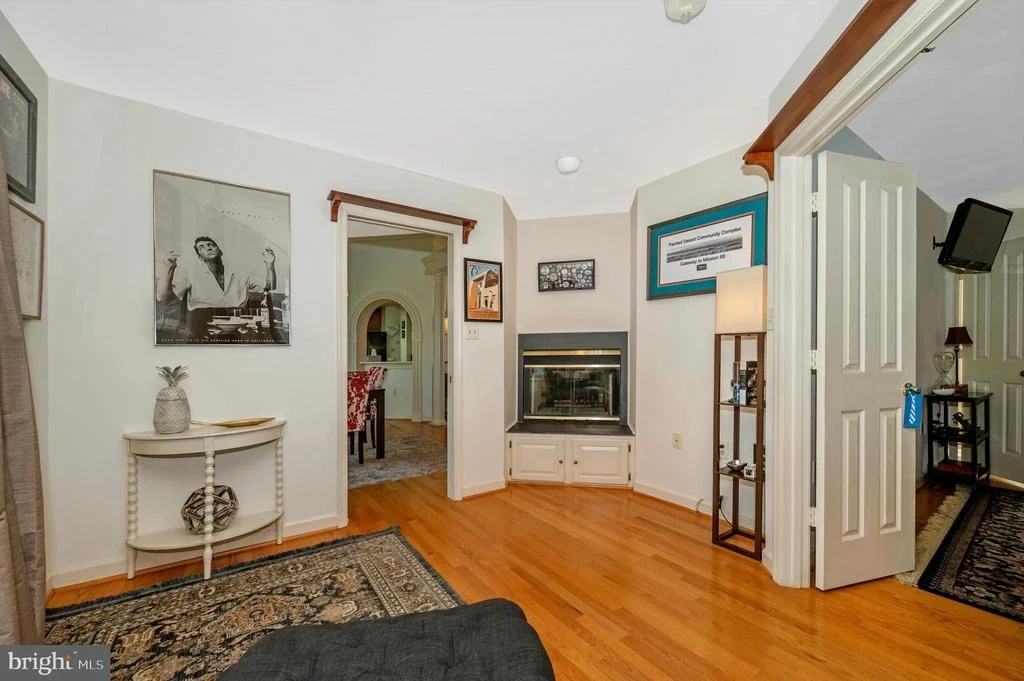 Photo of 841 DUNBROOKE COURT