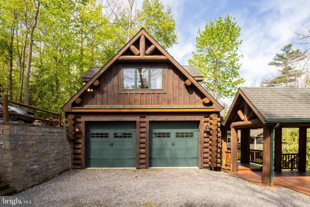 Photo of 42 RED OAK WAY