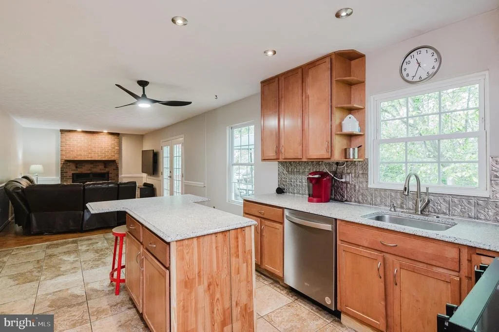Photo of 414 ABBEY CIRCLE
