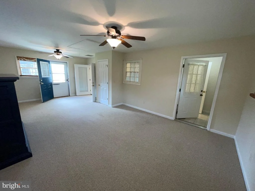 Photo of 28 CIRCLE DRIVE W