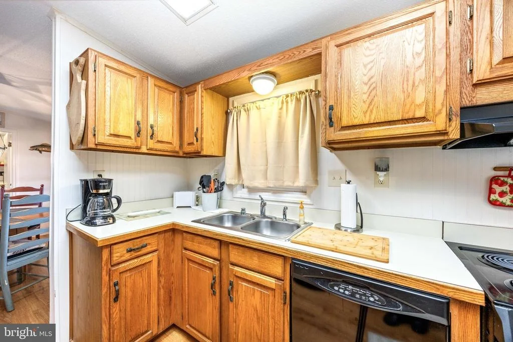 Photo of 7940 RIVERVIEW ROAD
