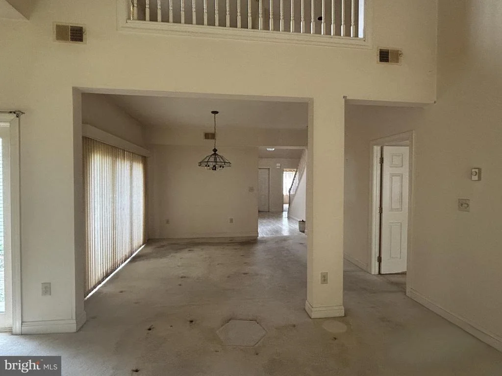 Photo of 18804 DOVER DRIVE