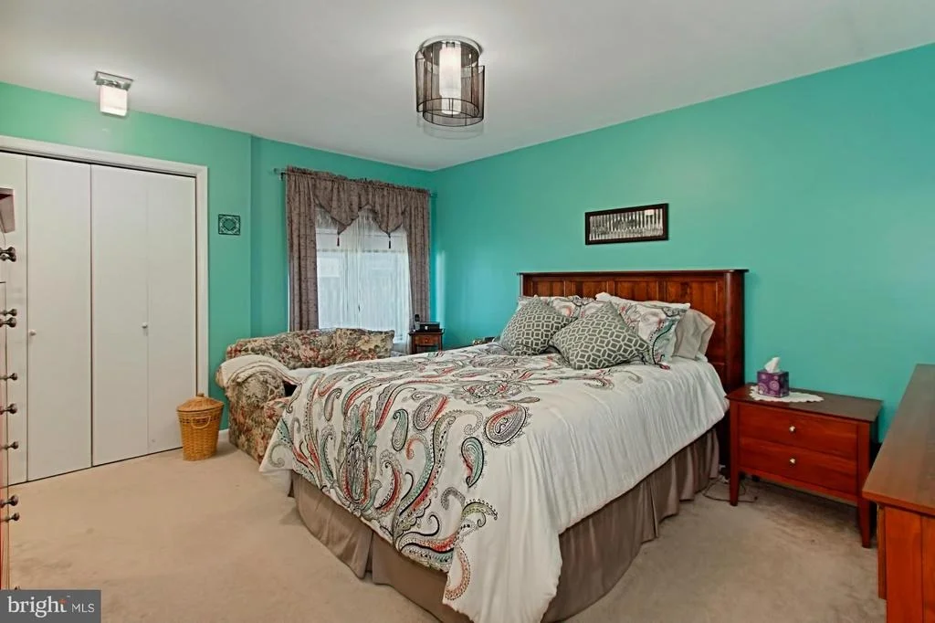 Photo of 8714 CENTER ROAD