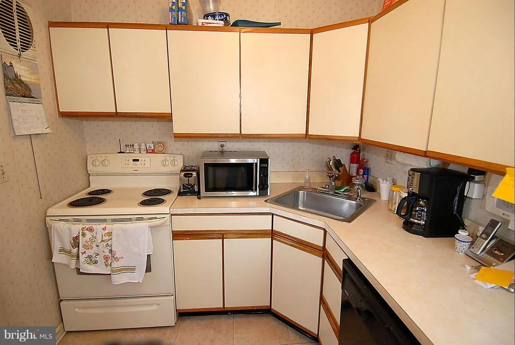 Photo of 10313 HAYWOOD DRIVE