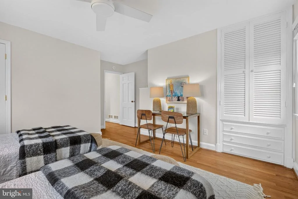 Photo of 415 CROWN VIEW DRIVE