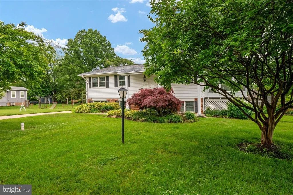 Photo of 100 CARROLL DRIVE