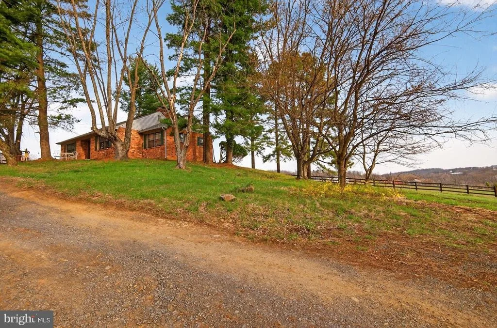 Photo of 40246 THOMAS MILL ROAD