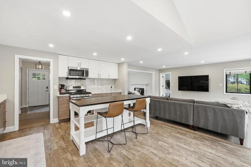 Photo of 10712 LOCKLAND ROAD