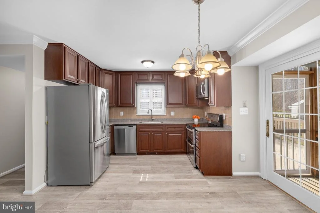 Photo of 6300 GLENBARD ROAD