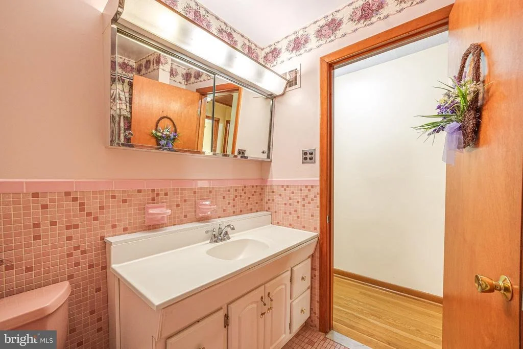 Photo of 1031 TRACY DRIVE