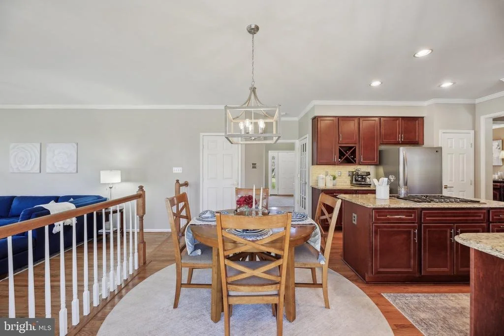 Photo of 10204 CROSSCUT WAY