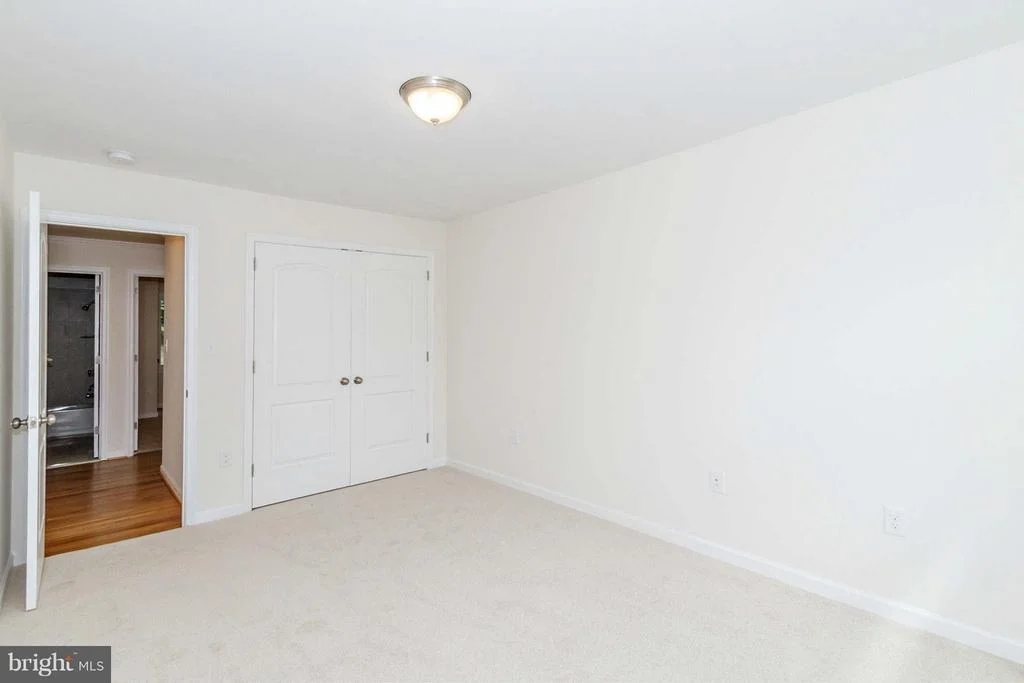 Photo of 3905 QUEEN MARY DRIVE