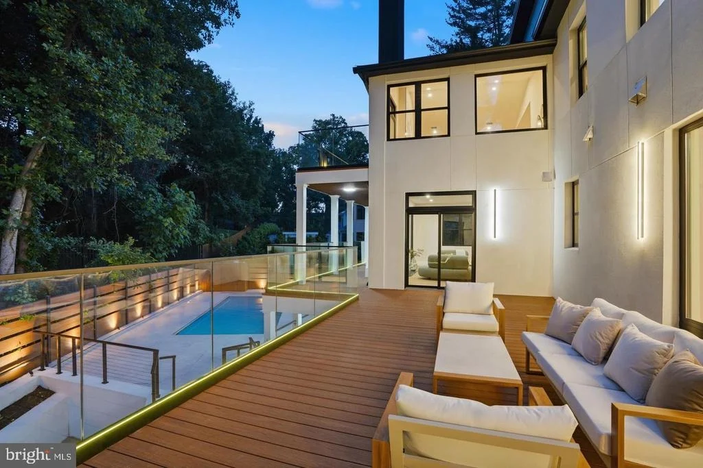 Photo of 1124 SAVILE LANE