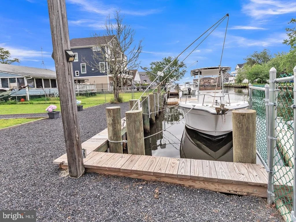 Photo of 18 BEACON DRIVE