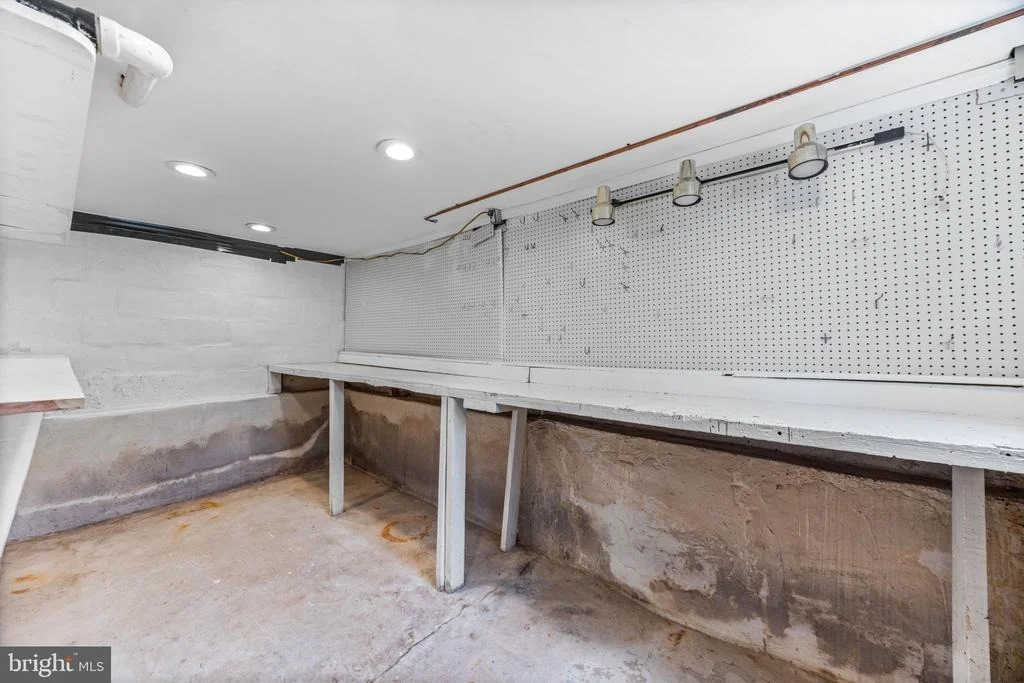 Photo of 1257 CIRCLE DRIVE