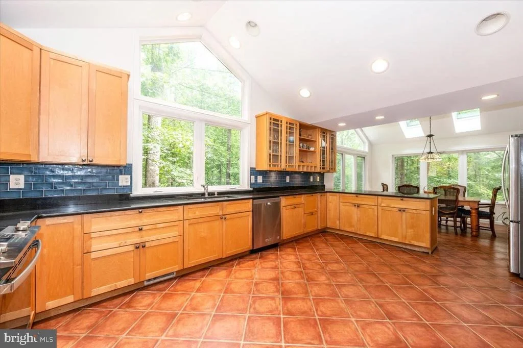 Photo of 9441 HOLBROOK